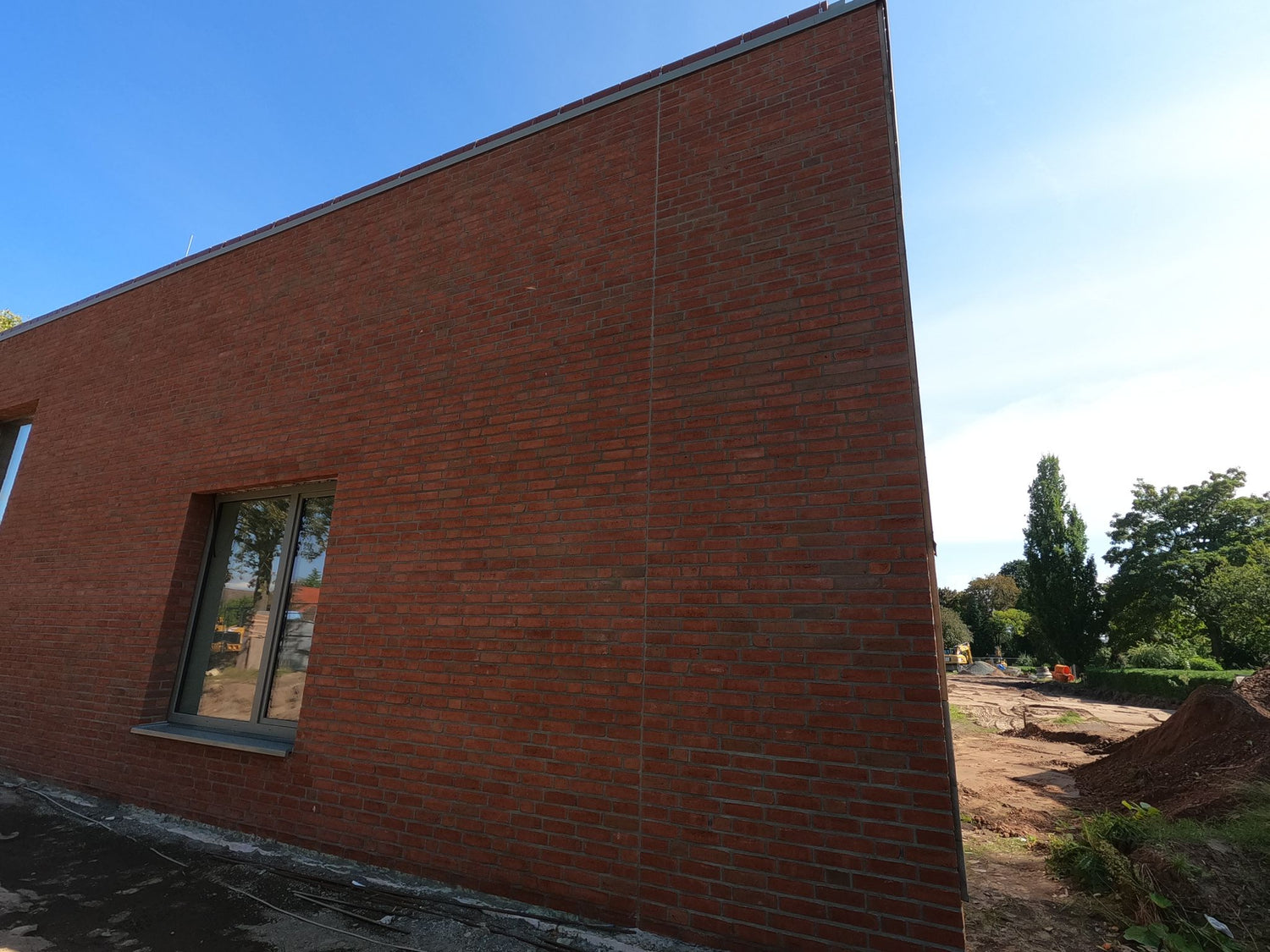 Eine von Fugentech sanierte Klinkerfassade mit einer Dehnungsfuge